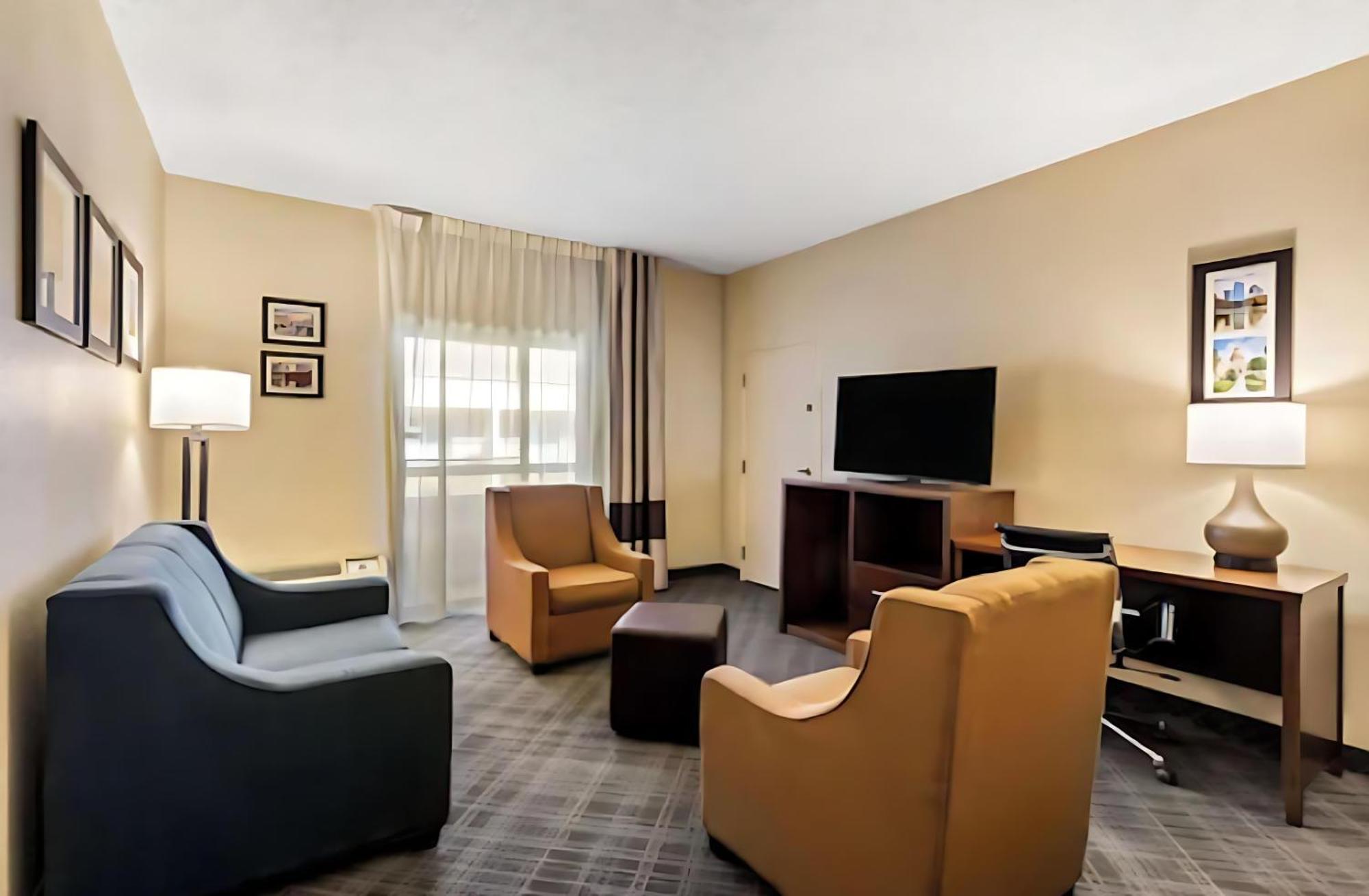 Comfort Inn Roswell-Dunwoody Exterior foto